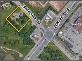 3030* Trafalgar Road, Oakville, ON L6H 7B9