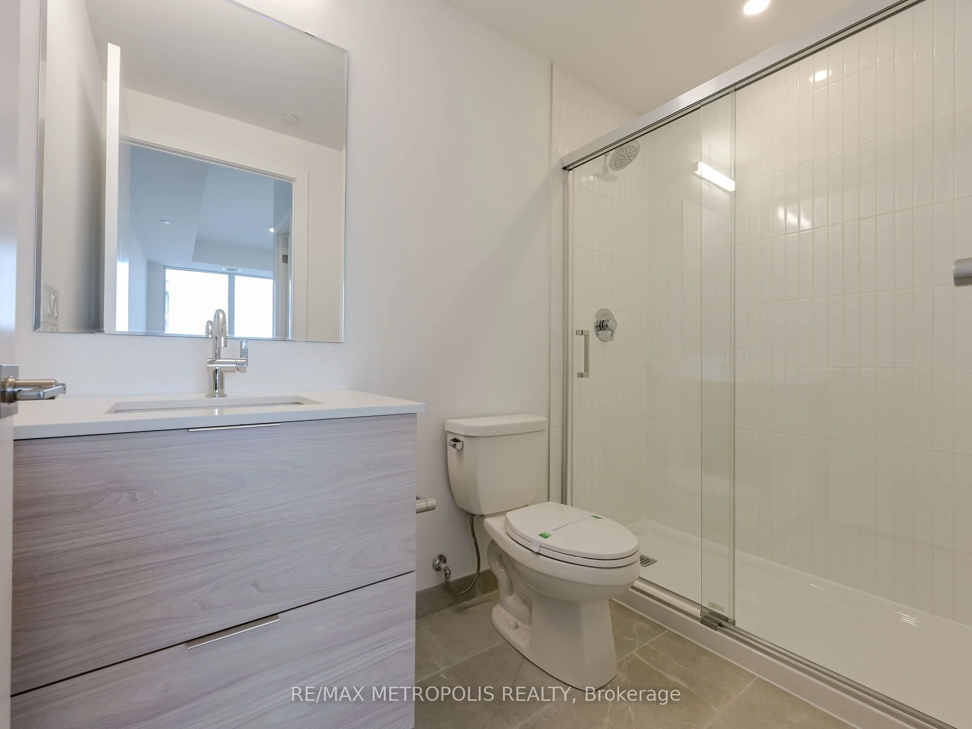 2501 SAW WHET Boulevard 246, Oakville, ON L6M 5N2