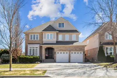 Detached in Burlington