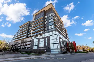 15 James Finlay Way 821, Toronto W05, On M3m 0b3