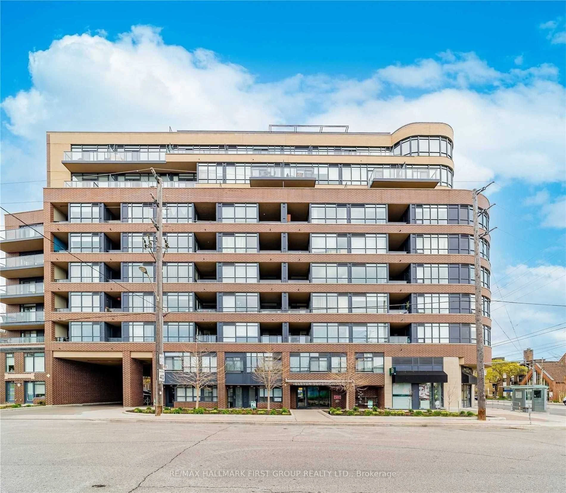 11 Superior Avenue 901, Toronto W06, On M8v 0a7