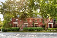 1212 Royal York Road, Toronto W08, ON M9A 4B6