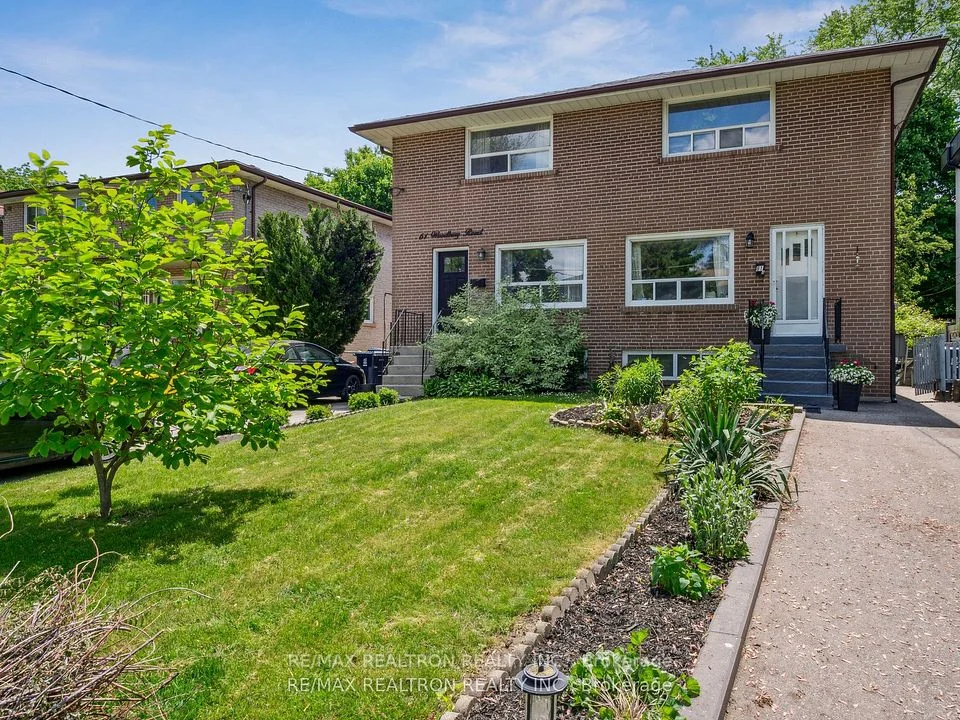 61a Woodbury Road, Toronto W06, On M8w 1x8