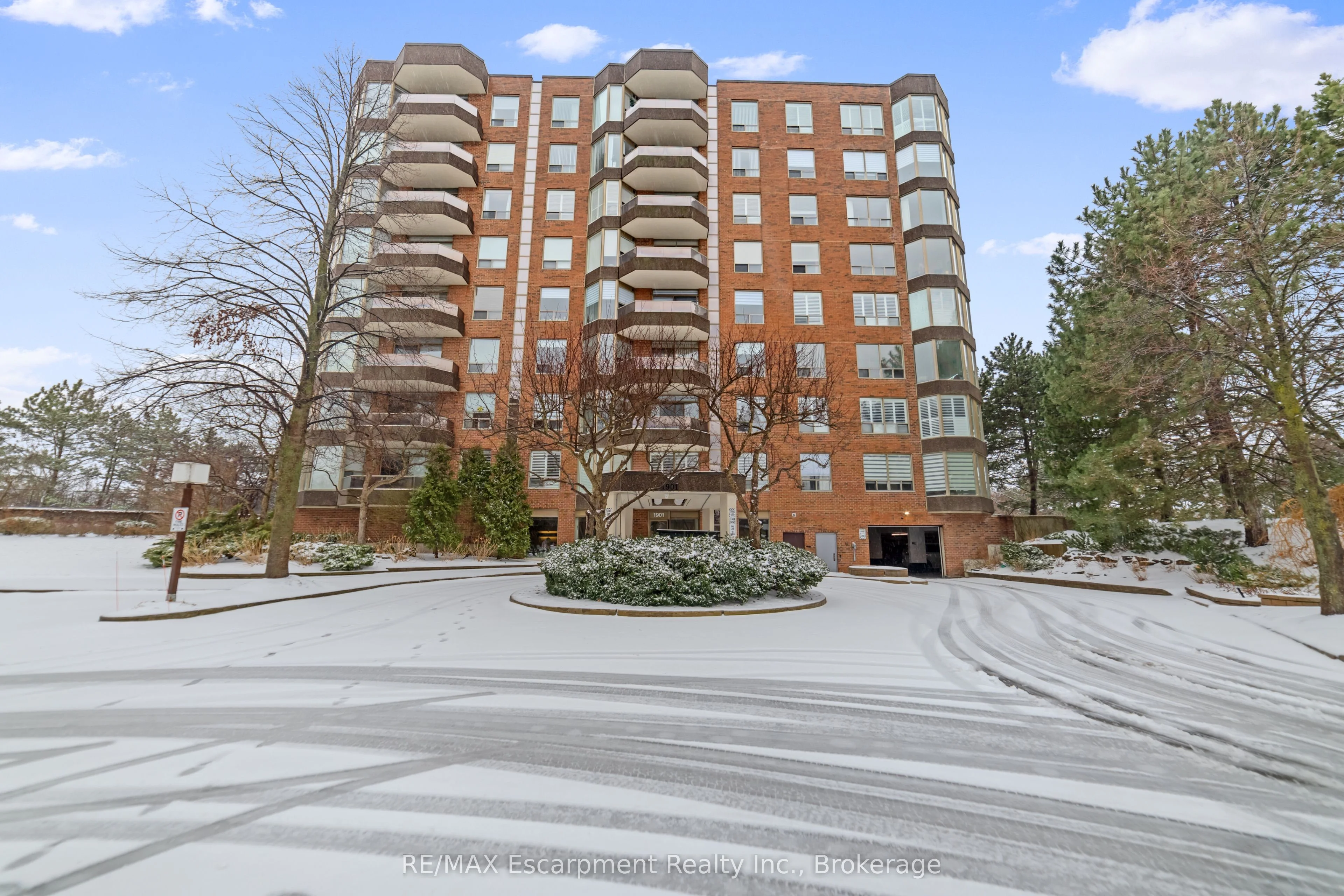 Condo Apartment in Oakville