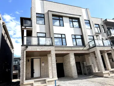 Att/Row/Townhouse in Oakville