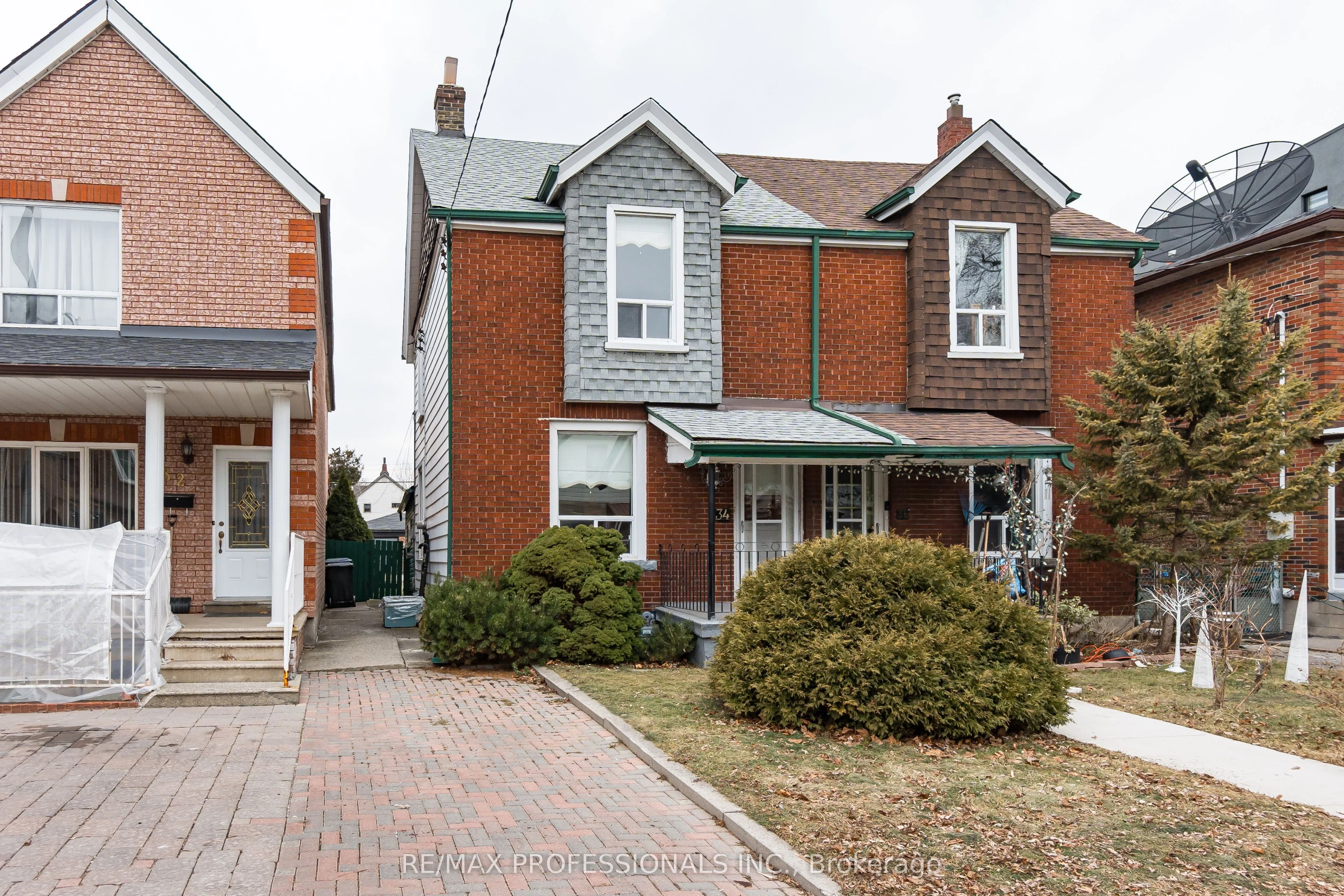 34 Salem Avenue, Toronto W02, On M6h 3c1