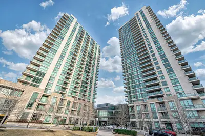 215 Sherway Gardens Road 2201, Toronto W08, On M9c 0a4