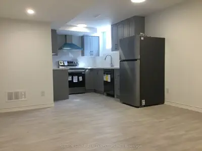 Detached in Burlington