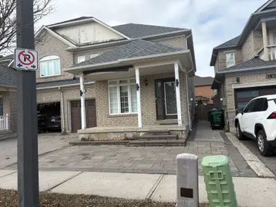 Semi-Detached in Mississauga