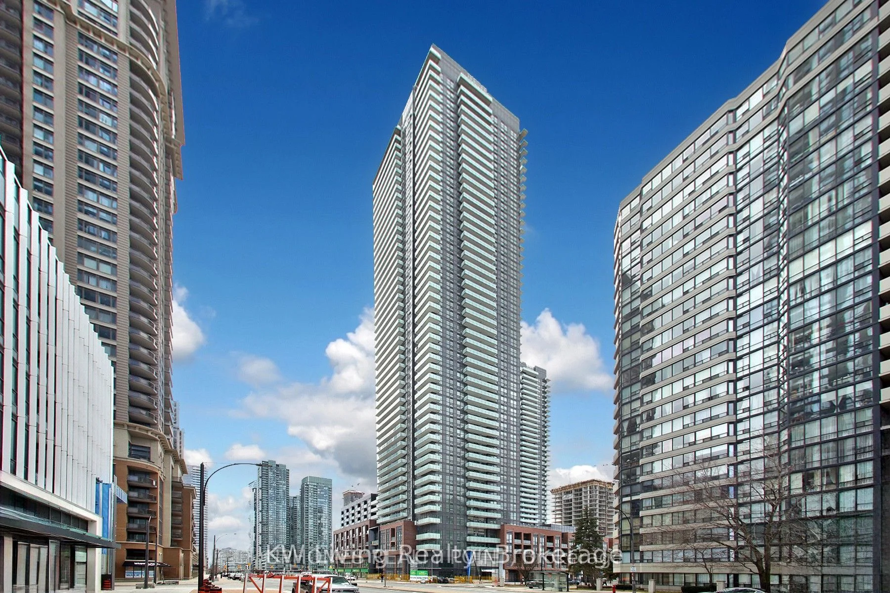Co-op Apartment in Mississauga