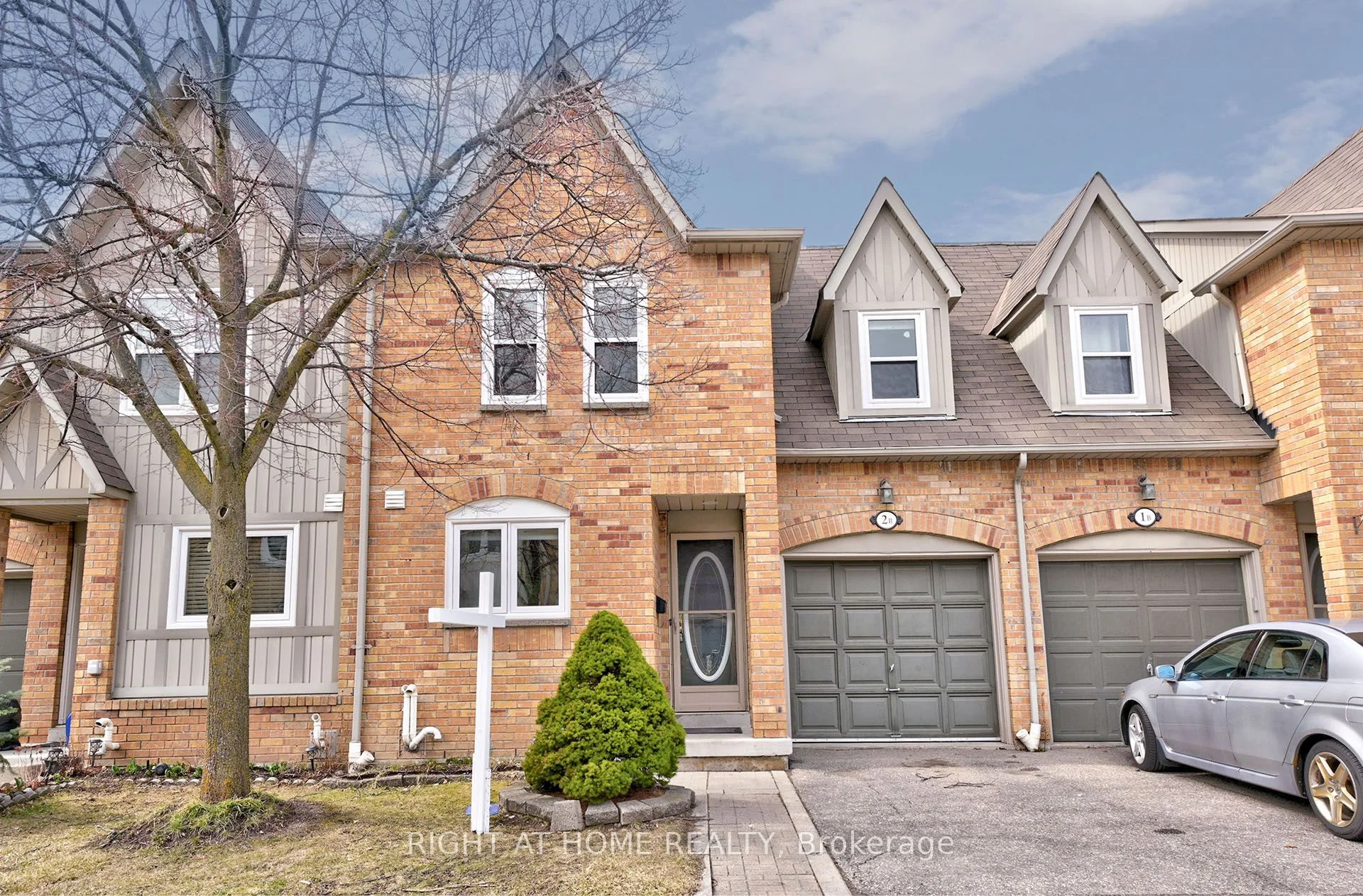 Condo Townhouse in Mississauga