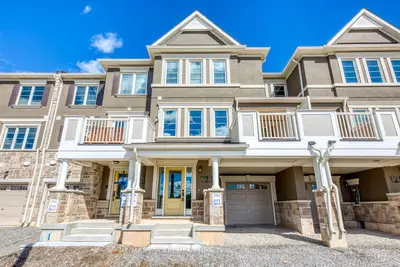 123 Toucan Trail, Oakville, On L6h 7c8