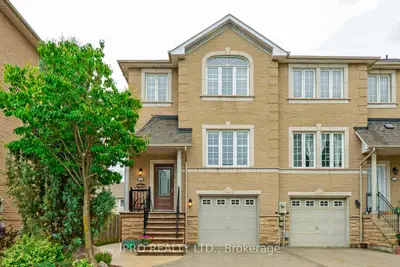 24 Andrika Court, Mississauga, On L4z 4e9
