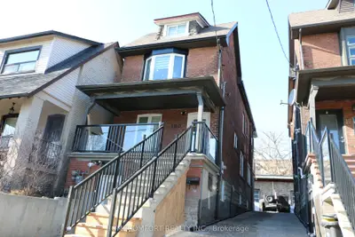 Duplex in Toronto