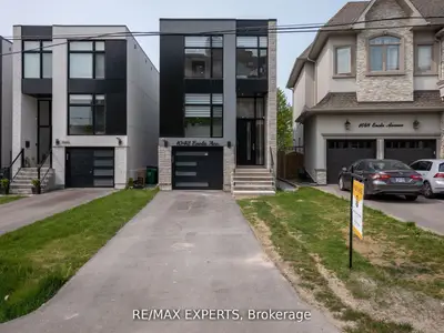 1042 Enola Avenue, Mississauga, On L5g 4a9