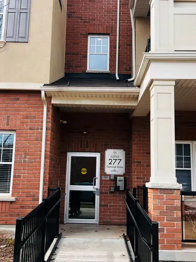 277 Gatwick Drive 204, Oakville, On L6h 0k7