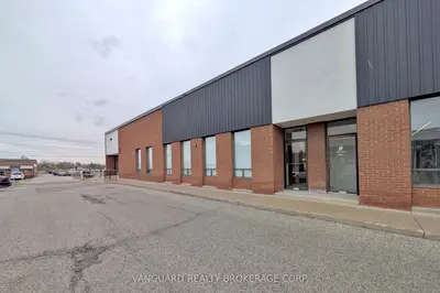 20 Baywood Road 2, Toronto W10, On M9v 4a8