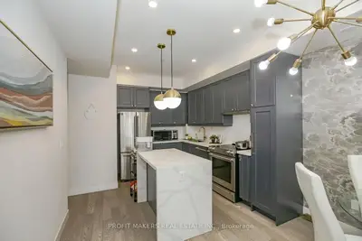 Condo Townhouse in Brampton