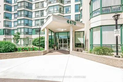 Condo Apartment in Mississauga