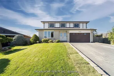 597 Cullen Avenue Lower, Mississauga, On L5b 2p3