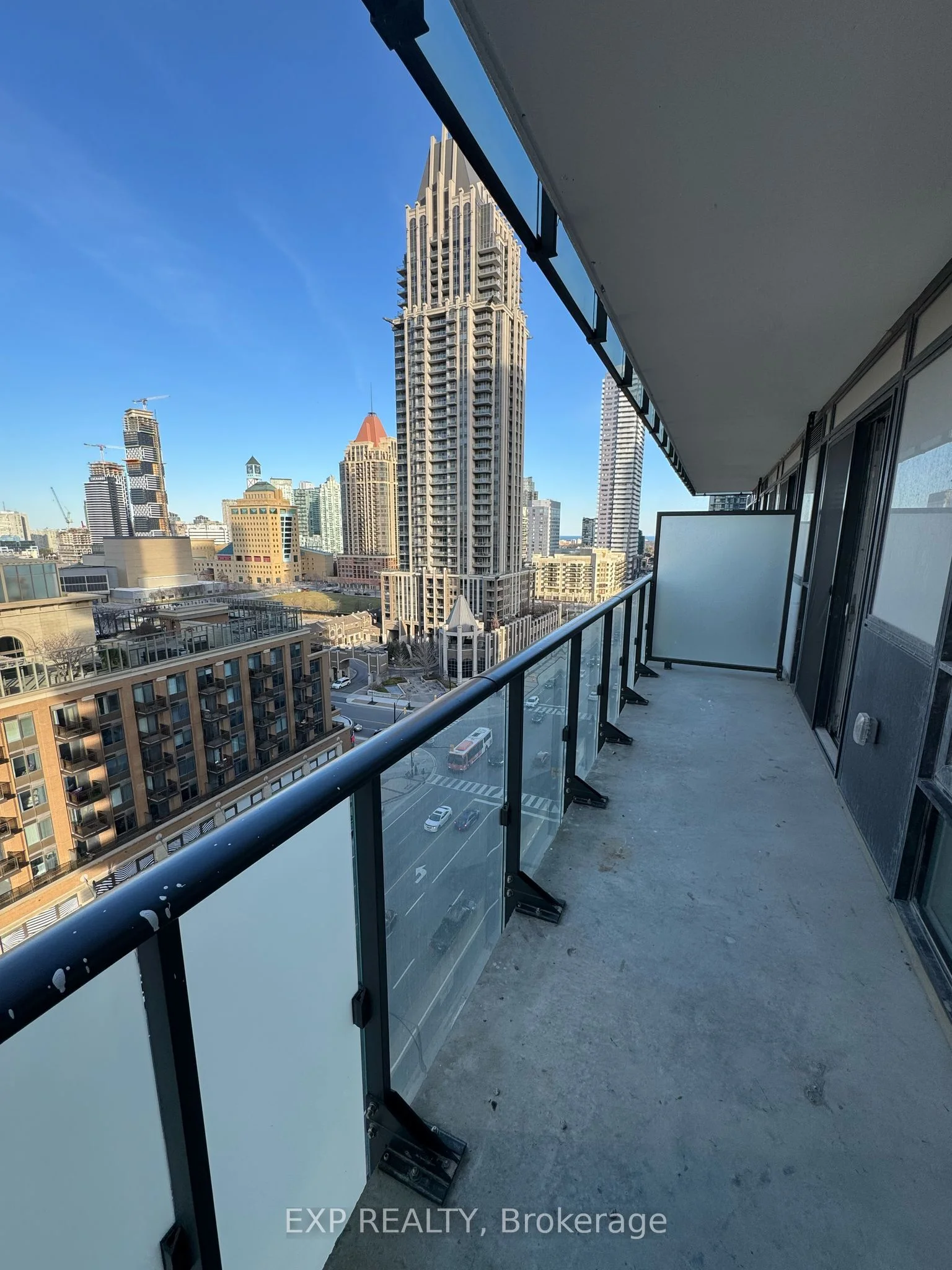 Condo Apartment in Mississauga