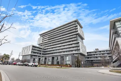 160 Flemington Road 811, Toronto W04, On M6a 0a9