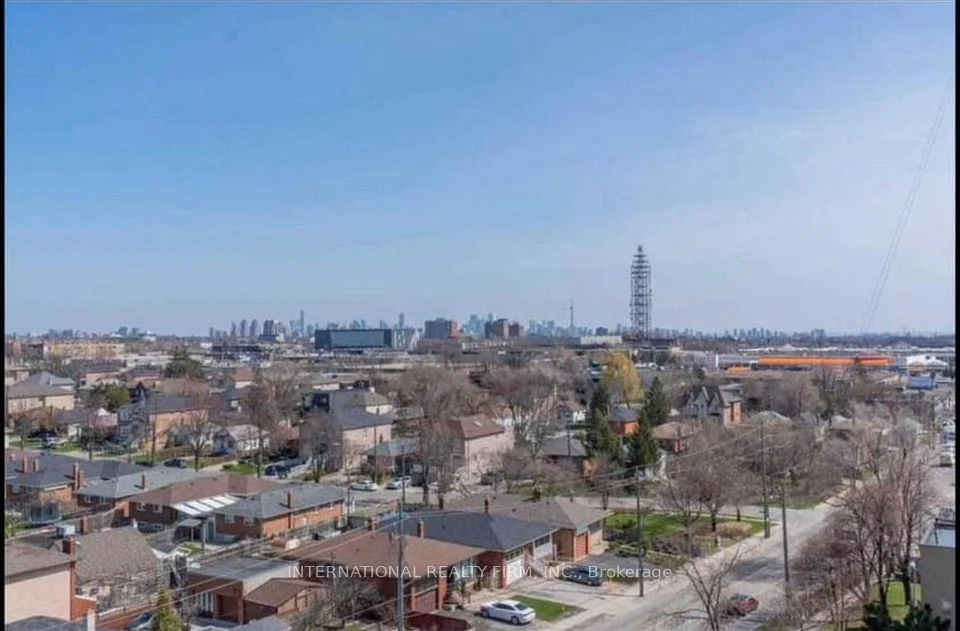 940 Caledonia Road 909, Toronto W04, ON M6B 3Y4