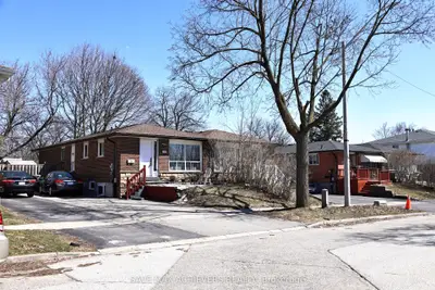 Semi-Detached in Brampton