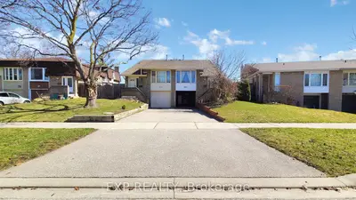 Semi-Detached in Mississauga