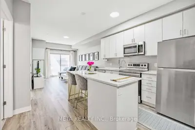 Condo Apartment in Oakville