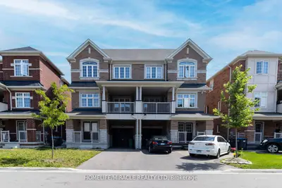Att/Row/Townhouse in Caledon