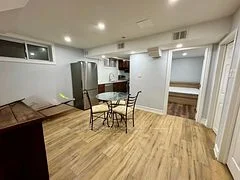 900 Mcbride Avenue, Mississauga, ON L5C 1L6