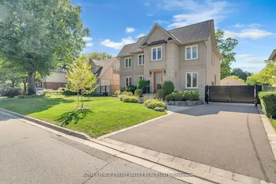 Detached in Toronto