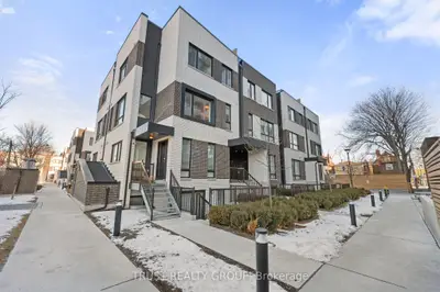 Condo Townhouse in Toronto