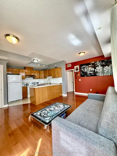 Condo Townhouse in Toronto