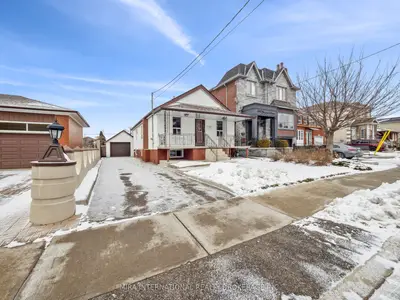Detached in Toronto