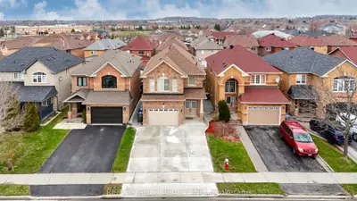 Detached in Brampton