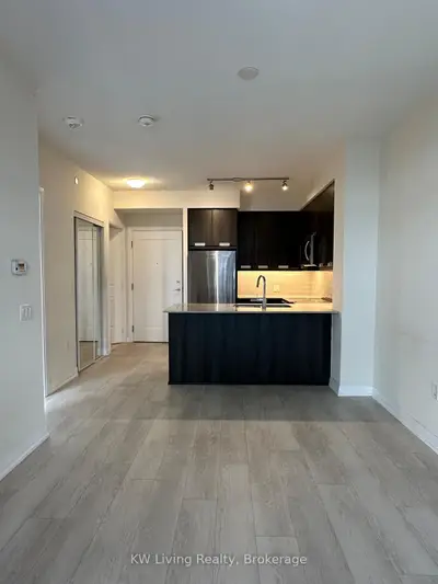 35 Watergarden Drive 2612, Mississauga, On L5r 0g8
