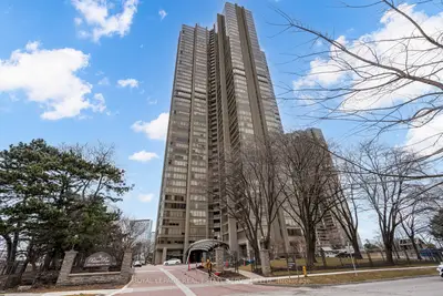 Condo Apartment in Toronto