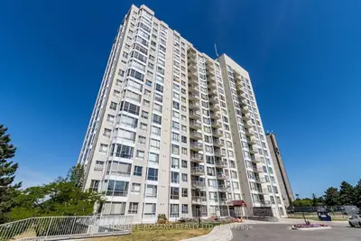 Condo Apartment in Toronto