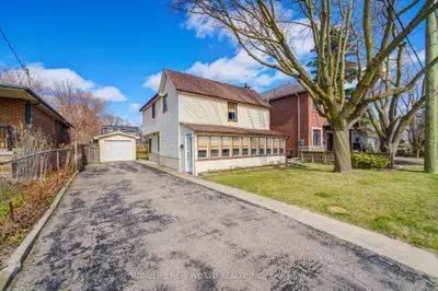 41 Mississauga Road S, Mississauga, On L5h 2h3