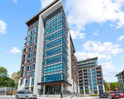 Condo Apartment in Toronto