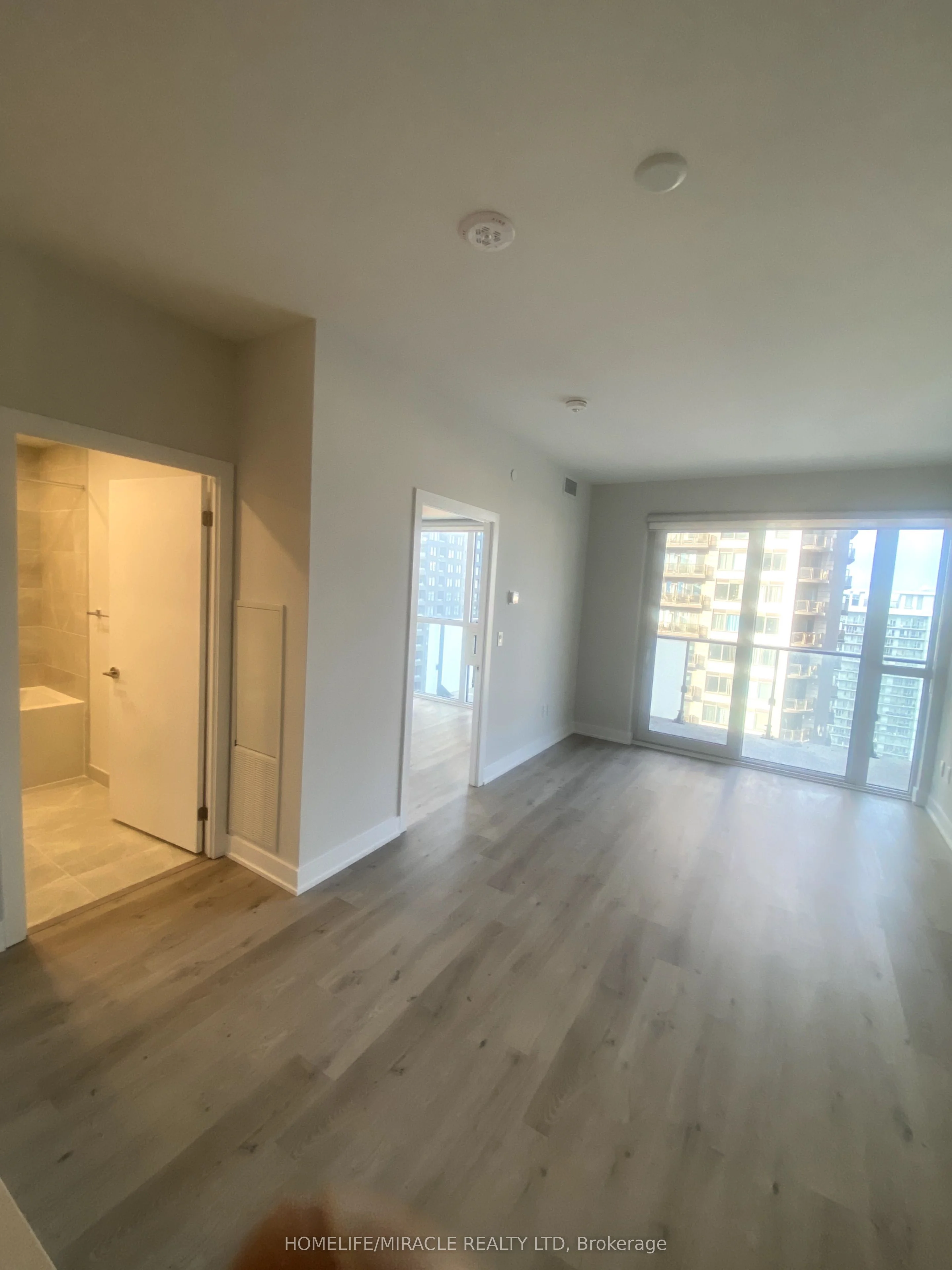 430 Square One Drive 2201, Mississauga, ON L5B 3Y1