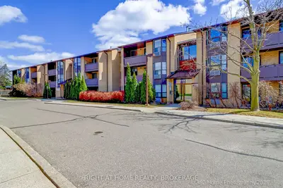 3841 Lake Shore Boulevard W 321, Toronto W06, On M8w 1r2