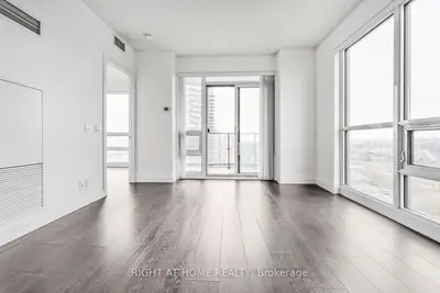 2212 Lake Shore Boulevard W 2806, Toronto W06, On M8v 0c2
