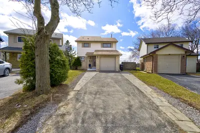 Detached in Brampton