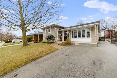 Detached in Burlington