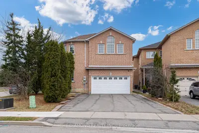Detached in Mississauga
