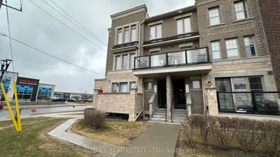 Condo Townhouse in Toronto