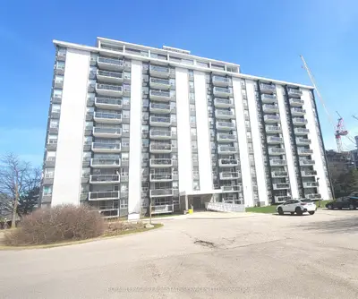 Co-op Apartment in Toronto